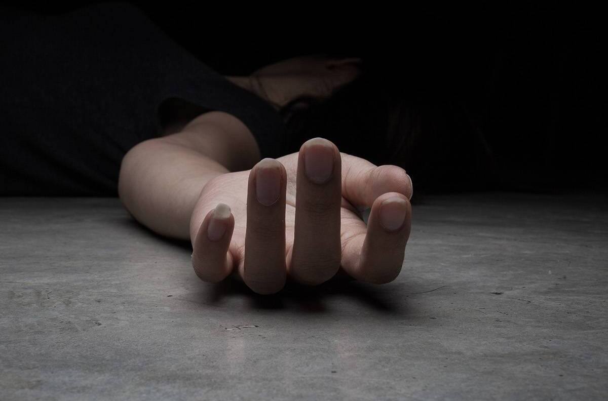 Hombre apuñaló 30 veces a su esposa dentro de un camión de transporte público en Sinaloa