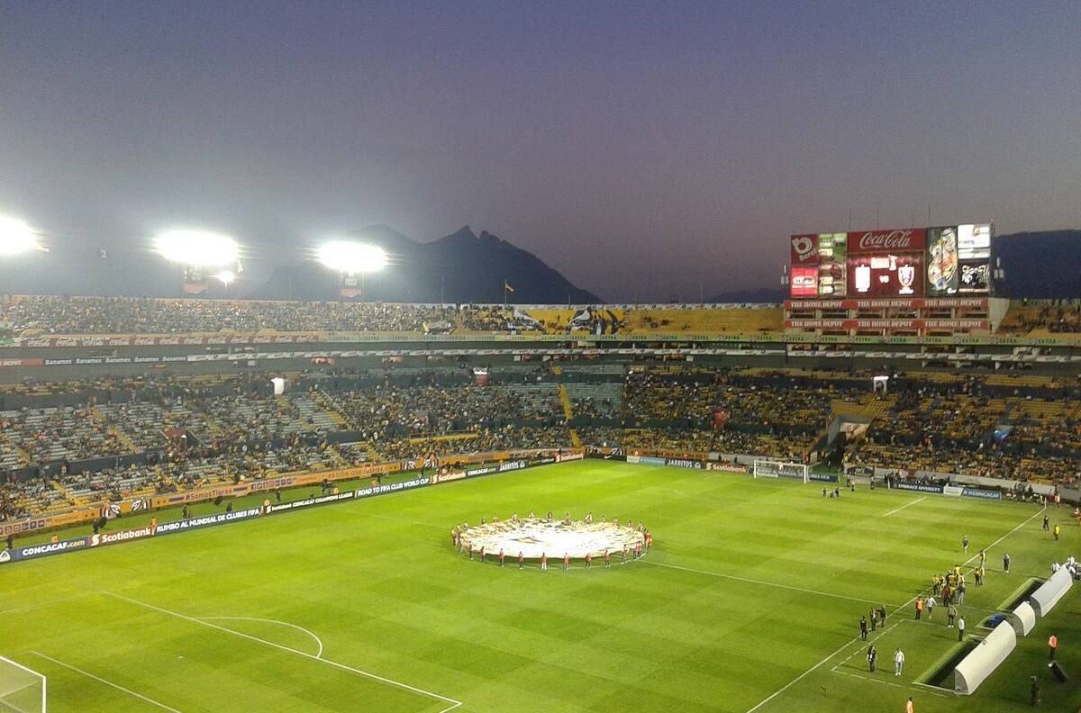 Candidato de Nuevo León prometió nuevo estadio para Tigres