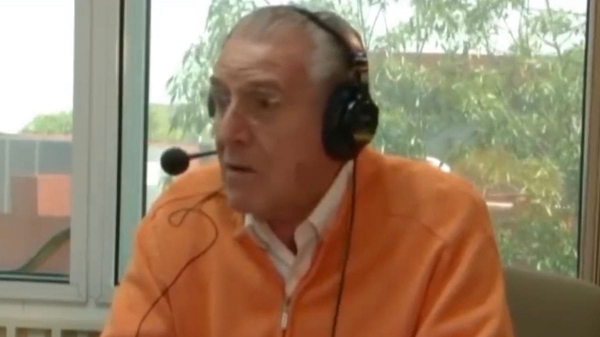 Carlos Albert arremetió contra jugador hondureño: “un imbécil pseudo futbolista”