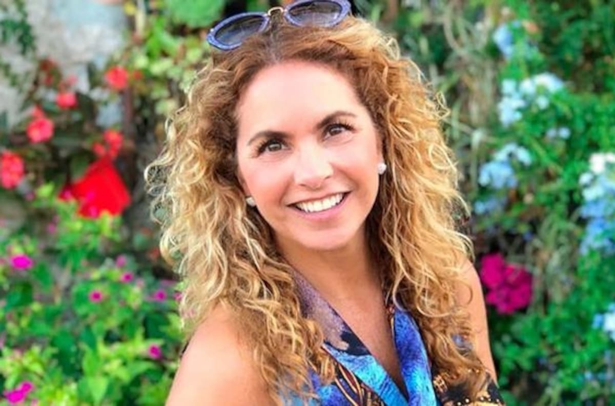 Lucero revela por primera vez cuál es la graduación que utiliza en sus lentes