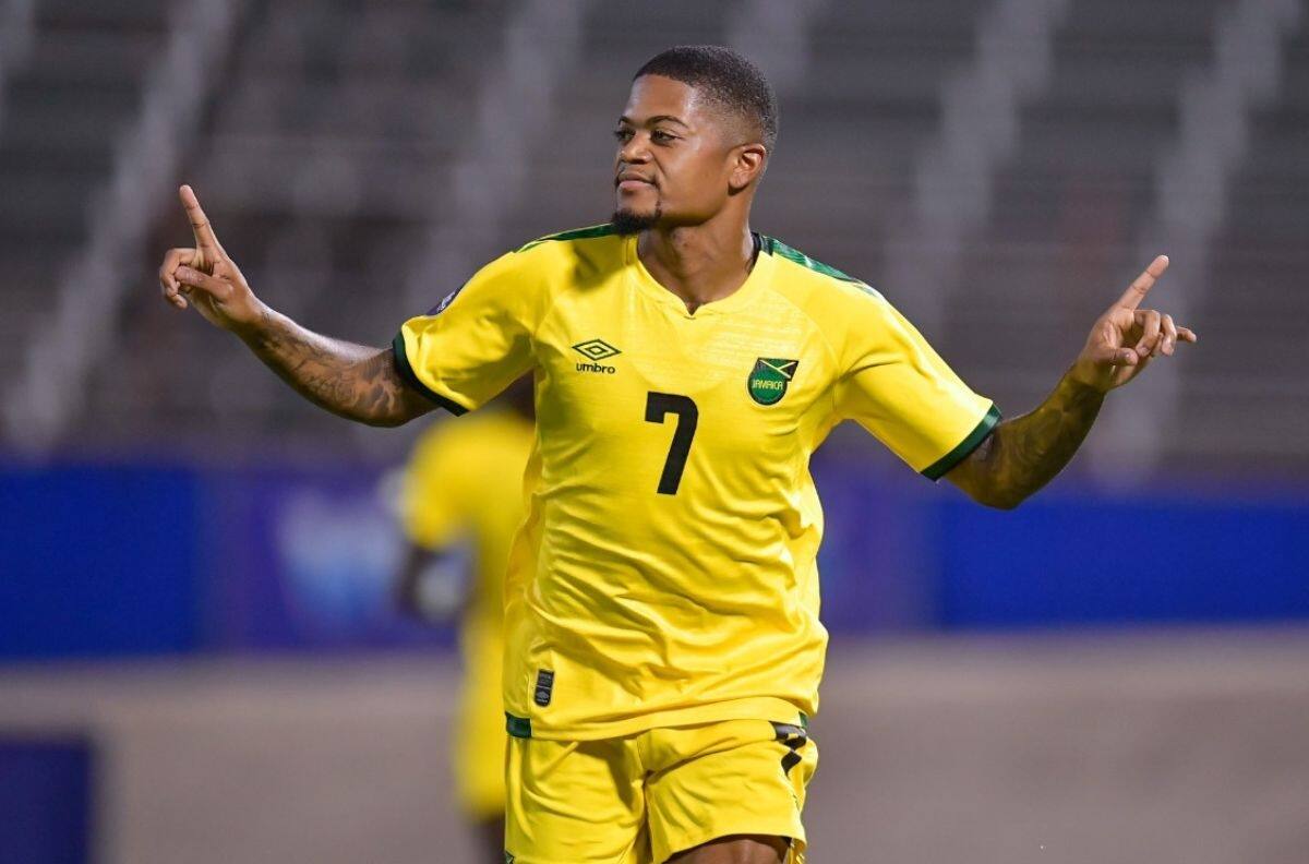 VIDEO | El grave error de la defensa de la Selección Mexicana que le costó un gol ante Jamaica