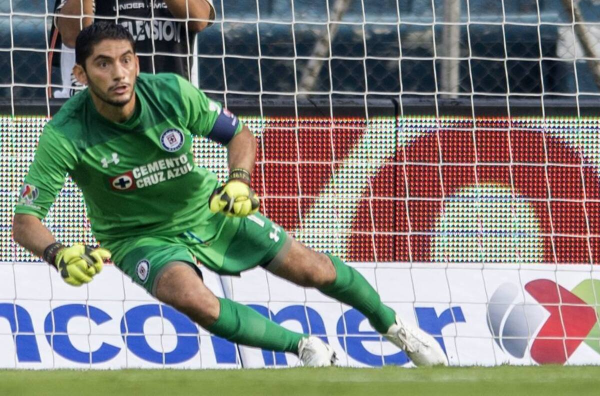 Cruz Azul habría definido a su portero para el futuro