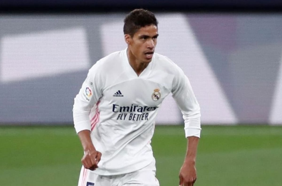 Manchester United quiere gratis a Varane y el Real Madrid no cede