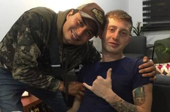 Mejor amigo de Octavio Ocaña se tatúa el nombre del actor en el antebrazo