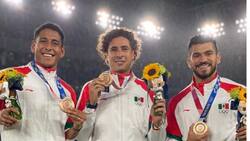 Jugadores del Tri olímpico presumen su medalla de bronce en Tokio