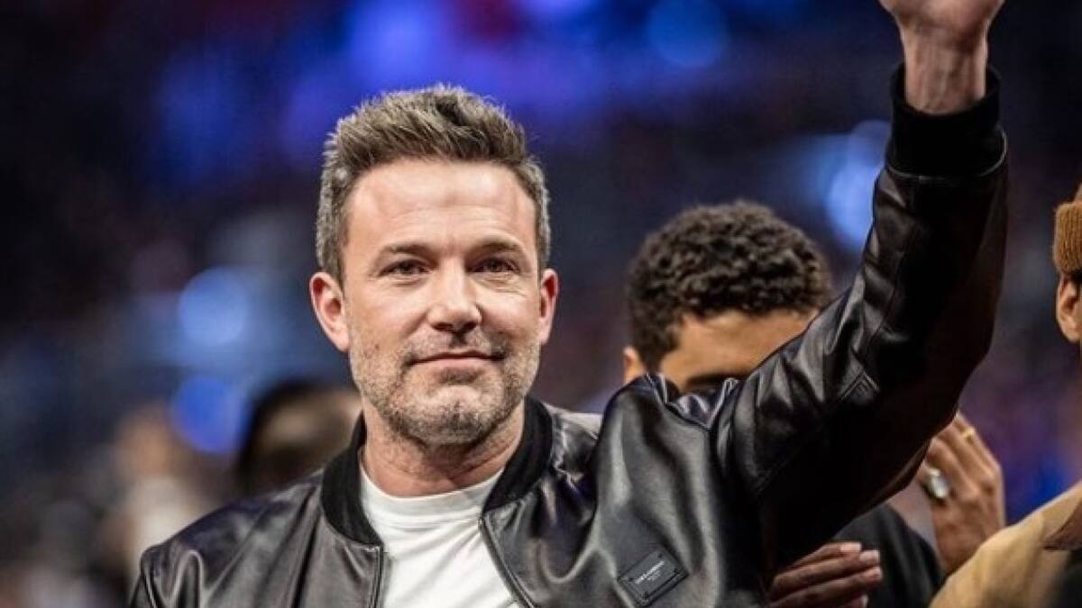 Ben Affleck practica su español con los paparazzi