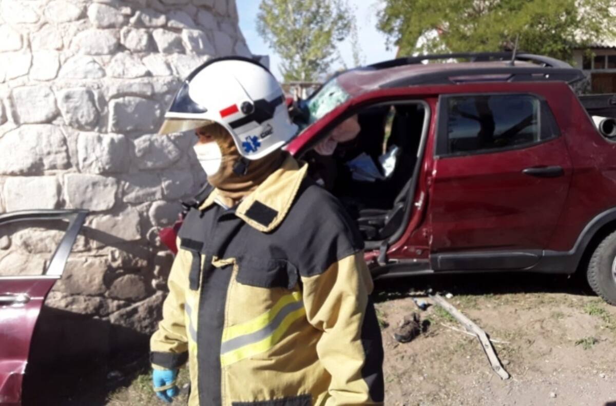 Militar amenazó a su ex y a su hija con matarlas a puñaladas, escapó y murió después de accidentarse