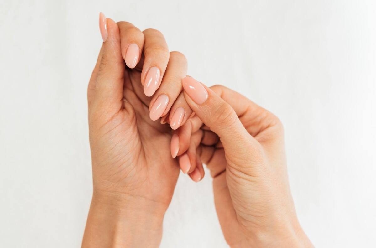Estas son las formas de uñas y tonos que estarán de moda en el 2023