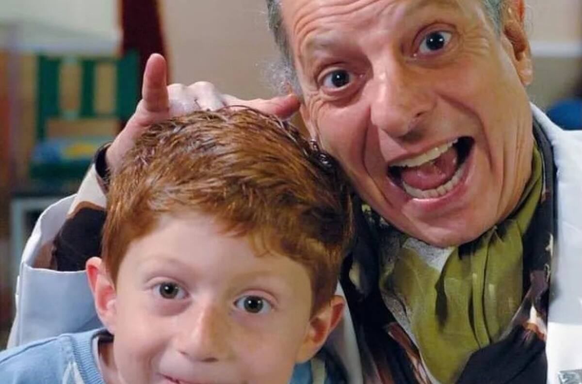 Octavio Ocaña fue un "ángel" en la serie "Vecinos", asegura César Bono