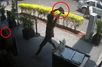 VIDEO VIRAL | Hombre agredió brutalmente con una piedra a un joven que comía tacos en la CDMX