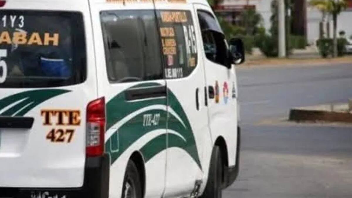 VIDEO | Impiden secuestro de estudiante en combi sin placas, en Ecatepec