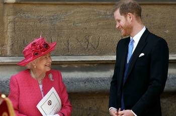 La reina Isabel II rompe protocolo en el funeral del príncipe Felipe para no humillar a Harry