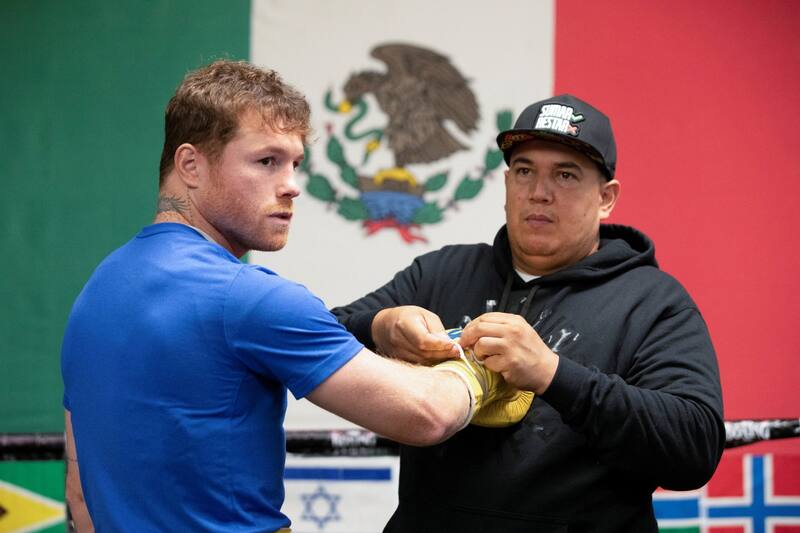 Eddy Reynoso no quiere que Canelo Álvarez pierda sus títulos. (@Canelo)