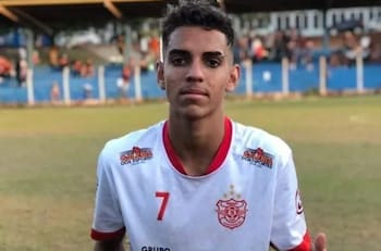 ¿Quién era Vinicius Skulny, la promesa del fútbol que fue encontrado descuartizado en Brasil?