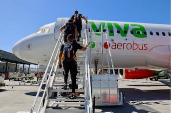 VIDEO | Se incendia turbina de avión Viva Aerobús durante vuelo a Guadalajara