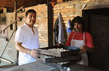 Salvador Cabañas negó haber sido panadero y vivir en la pobreza