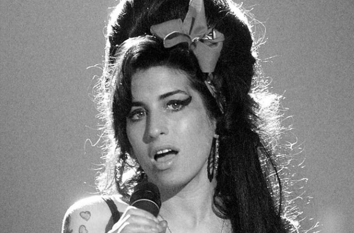 Amy Winehouse: sus padres subastan todas sus pertenencias... ¡todas!