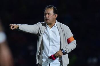 Juan Reynoso: "Felicitarnos todos de tener un grupo tan humilde y con ganas de trascender"