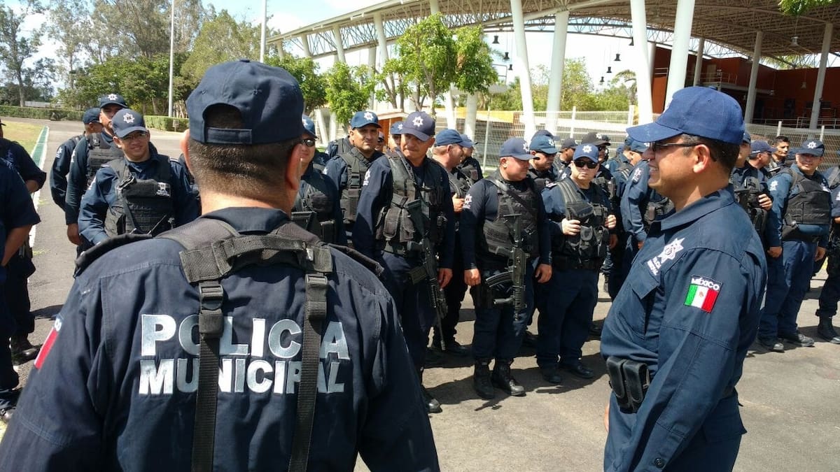 Tlaxcala rocía gas lacrimógeno a sus policías para entrenarlos