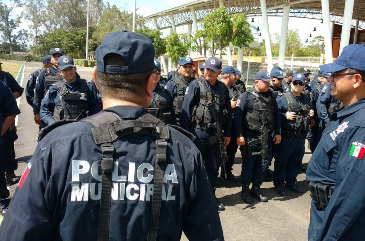 Tlaxcala rocía gas lacrimógeno a sus policías para entrenarlos