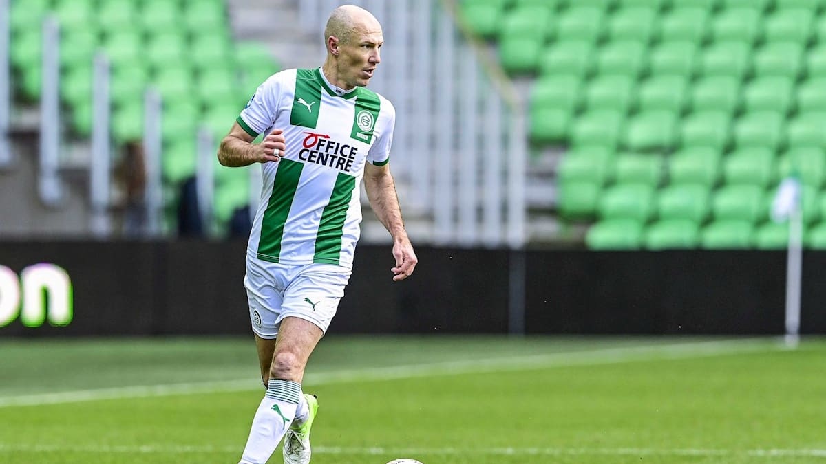 Arjen Robben anunció su retiro "definitivo" del futbol