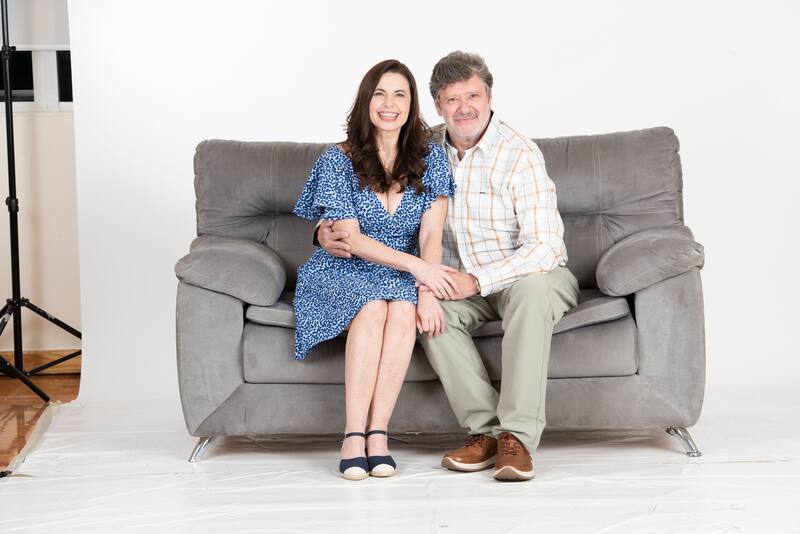 Henry Zakka impone su estilo en el melodram “Pienso en ti”