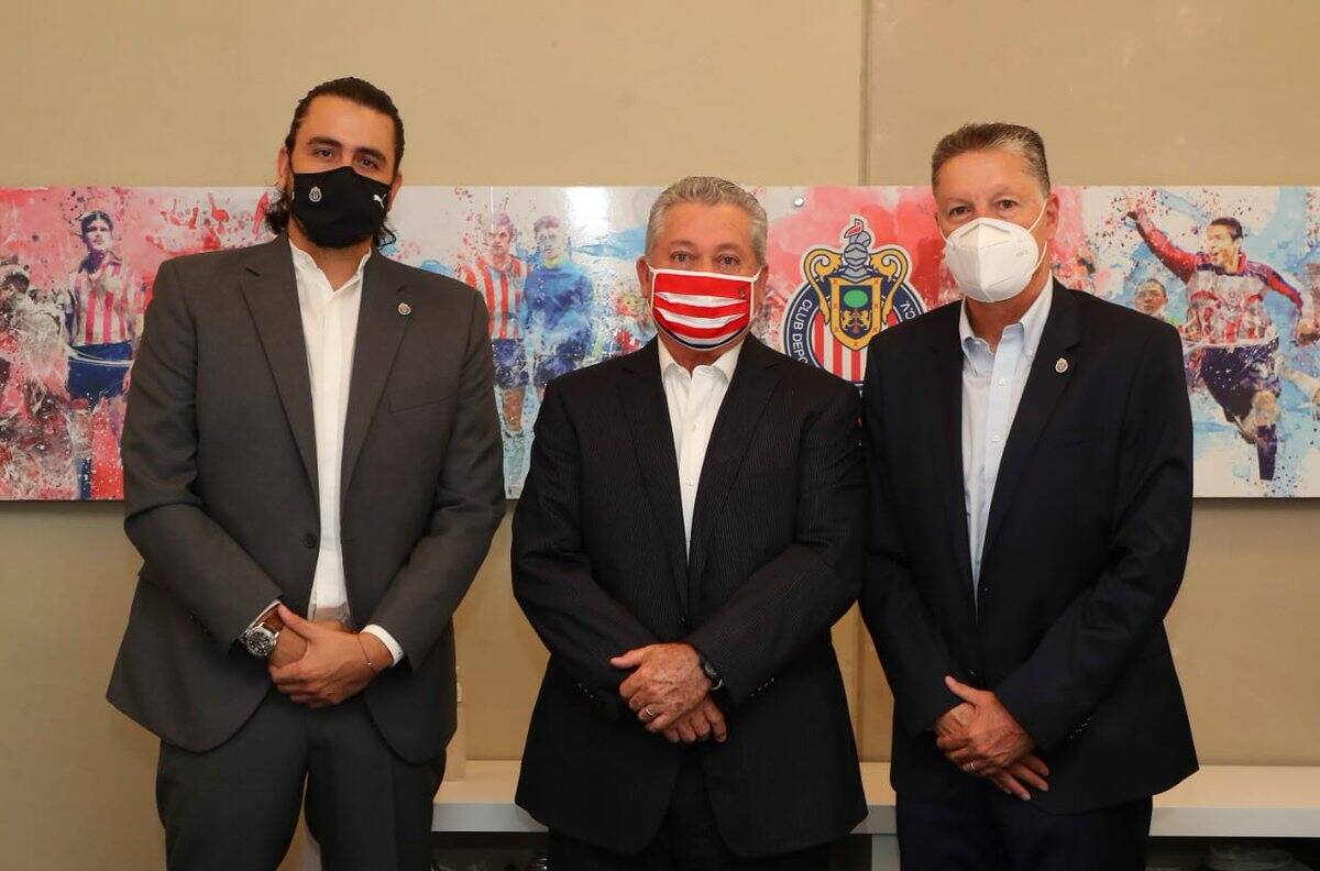 Chivas: Estos son los planes de Amaury Vergara y Ricardo Peláez para salvar al Rebaño