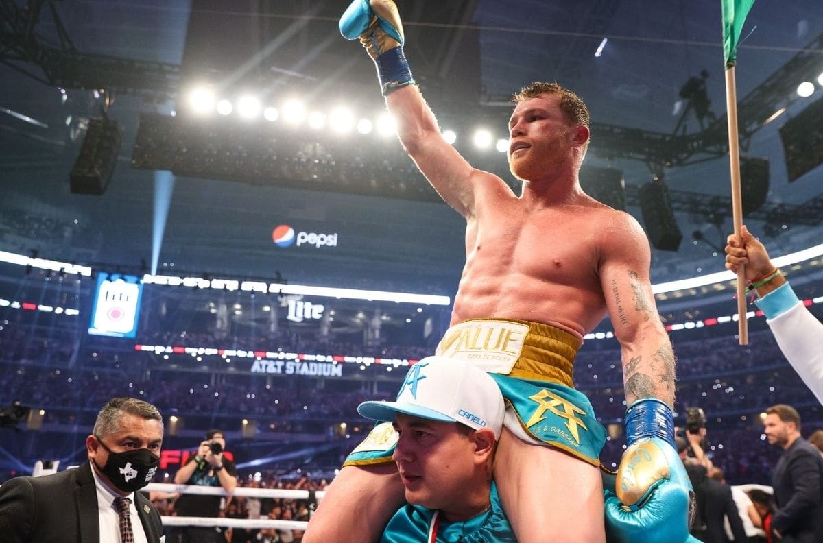 MMA: Entrenador de Ali Abdelaziz reventó a "Canelo" Álvarez y lanzó un reto al mexicano