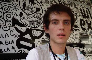 Hijo de Camilo Sesto comienza su rehabilitación con miras a dejar el hospital en Madrid