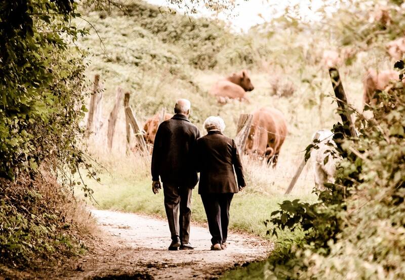 Existen diferentes tipos de relaciones de pareja. El tipo más saludable para cada uno depende de diversos factores | Foto: Befunky