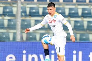 VIDEO | Así fue la gran asistencia del ‘Chucky’ Lozano en la derrota del Napoli ante el Empoli