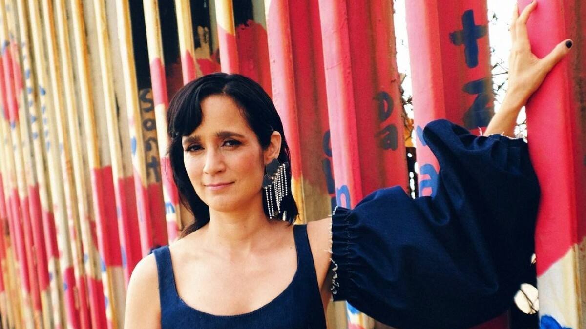 Julieta Venegas participa con un tema original en la serie "Cecilia", de Paramount+