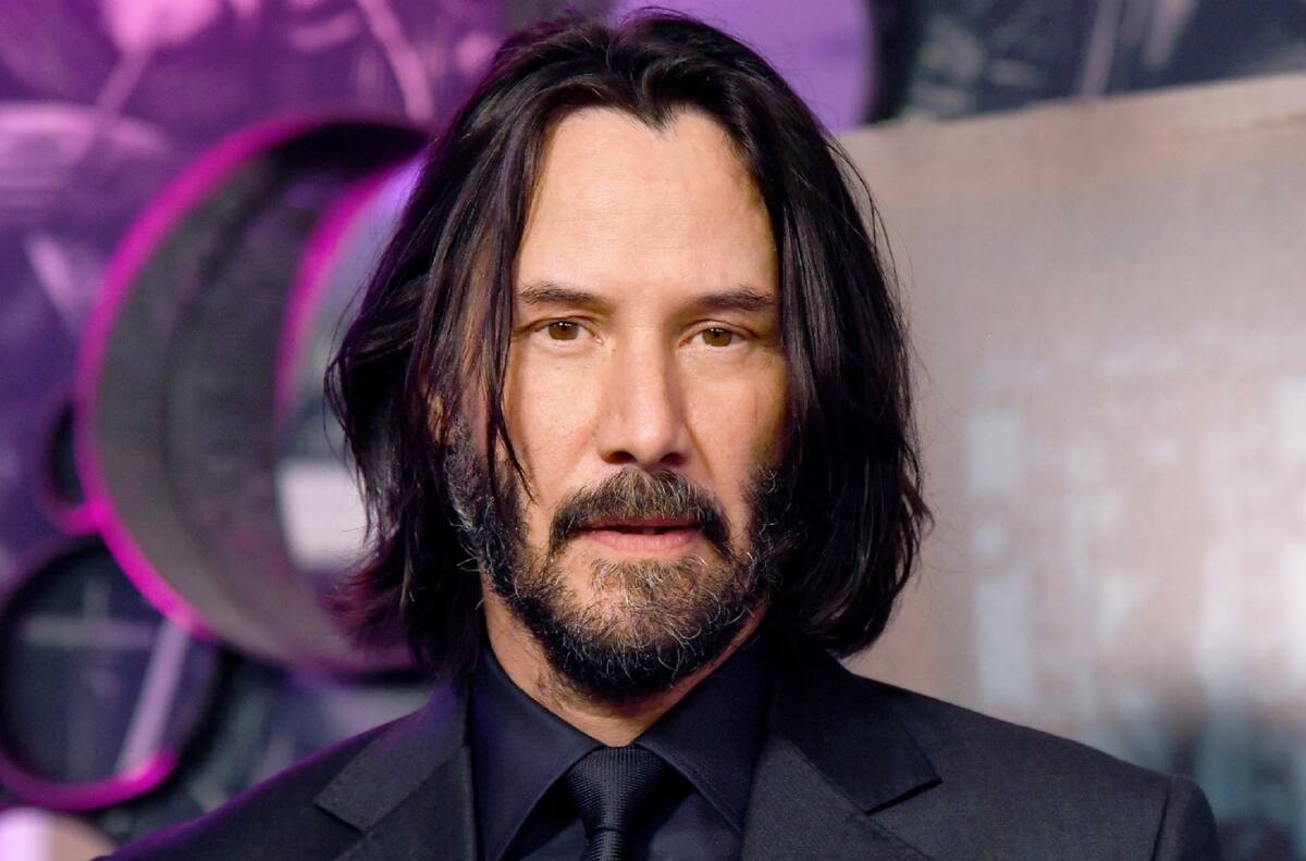 Keanu Reeves obsequia lujoso Rolex a sus dobles de acción en "John Wick"