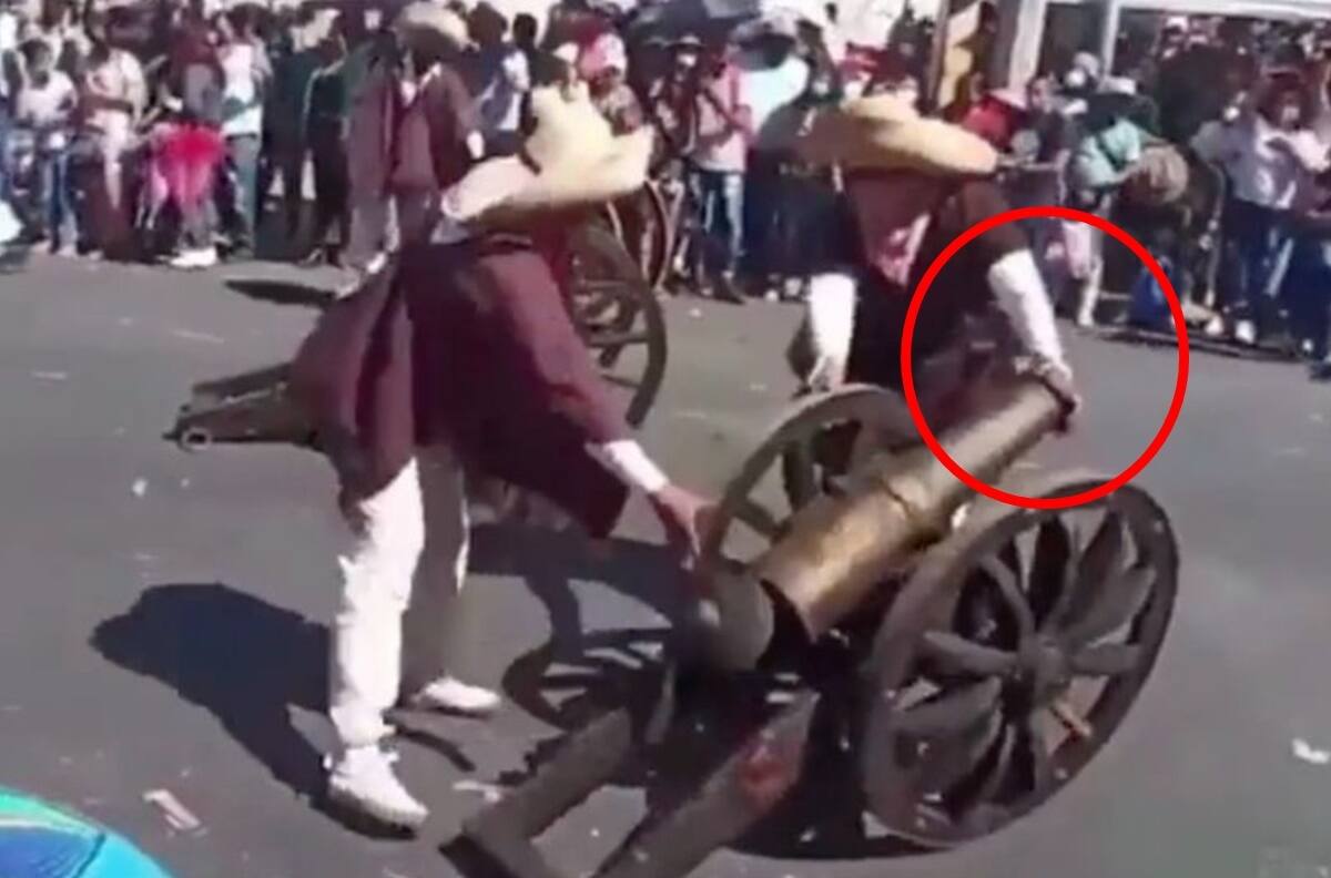 VIDEO: Cañón explotó en la mano de un hombre en carnaval de Puebla