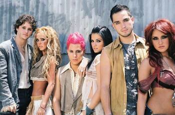 RBD festeja su día con la ausencia de Alfonso Herrera