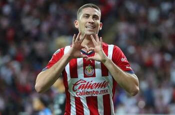 No lo quieren en Chivas y Pumas levanta la mano por Santiago Ormeño