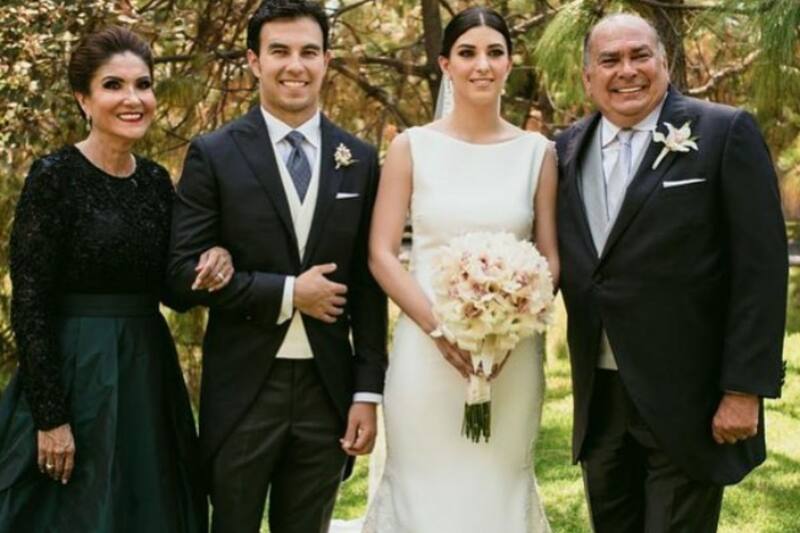 Checo Pérez felicitó a todas las mujeres en su día.