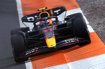 La reacción de Sergio "Checo" Pérez tras P1 y P2 en Gran Premio de Singapur