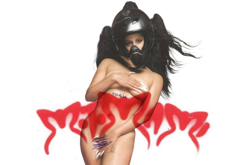 Rosalía en el AXE Ceremonia 2023 de CDMX.