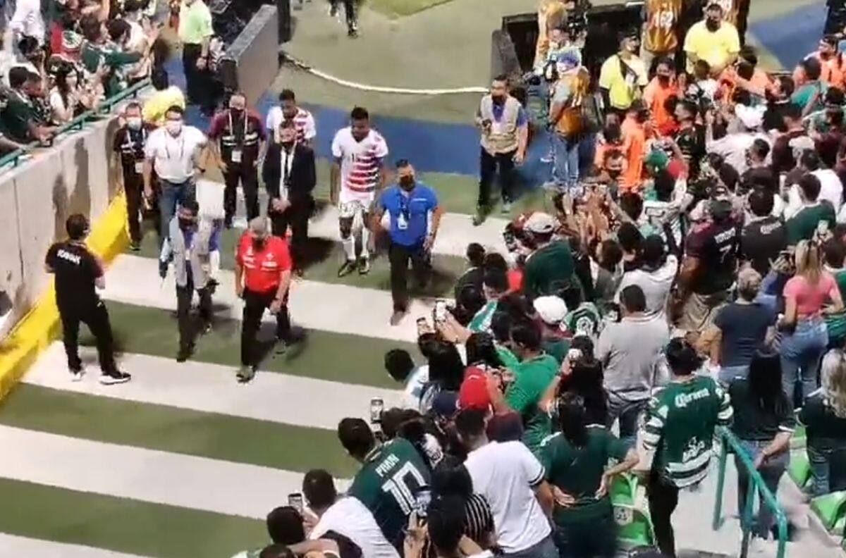 VIDEO | Afición de la Selección Mexicana abuchea a Gerardo Martino con el "Fuera Tata"