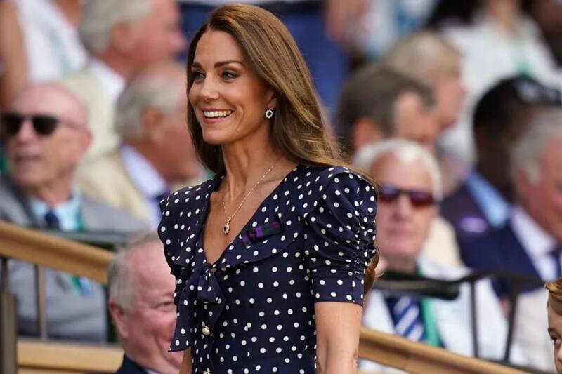 Kate Middleton recicla su vestido péplum de lunares