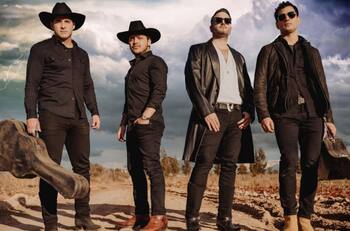 ¿Has escuchado todos los duetos de Christian Nodal? Aquí te los dejamos