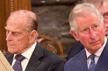 La emoción del príncipe Carlos tras la salida de su padre, el príncipe Felipe, del hospital