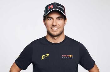 Checo Pérez lanza nueva linea de ropa con Red Bull y Puma