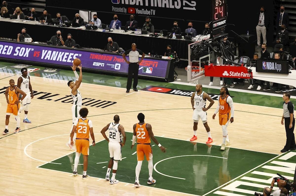 109-103: Los Bucks igualan las Finales pese al partidazo de Devin Booker