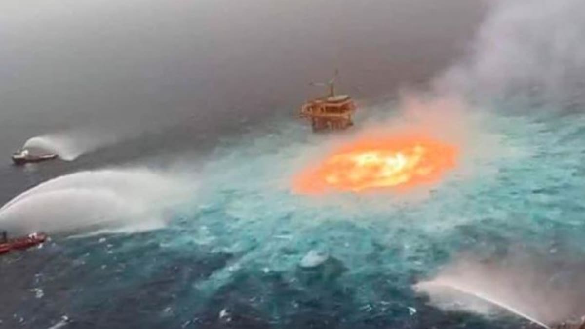 Tormentas eléctricas y fuga de gas ocasionaron incendio en ducto de Pemex