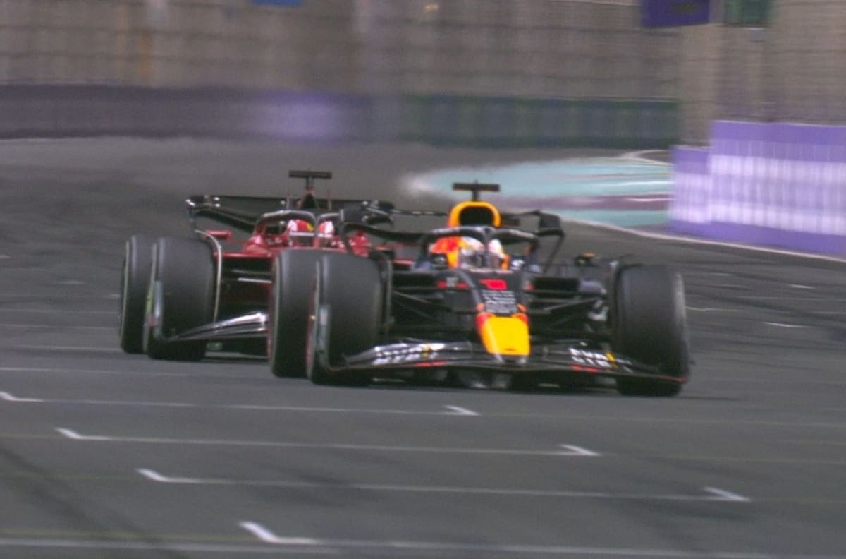Max Verstappen se llevó el Gran Premio de Arabia Saudita, Checo Pérez terminó en cuarto