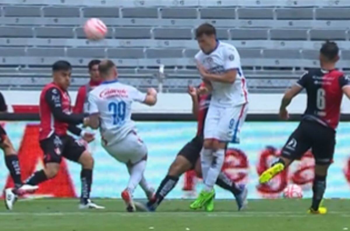 VIDEO | La increíble expulsión de Carlos Rotondi en partido entre Atlas y Cruz Azul
