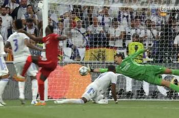 VIDEO | Así fue la atajada de Thibaut Courtois que salvó al Madrid en la final de la Champions League