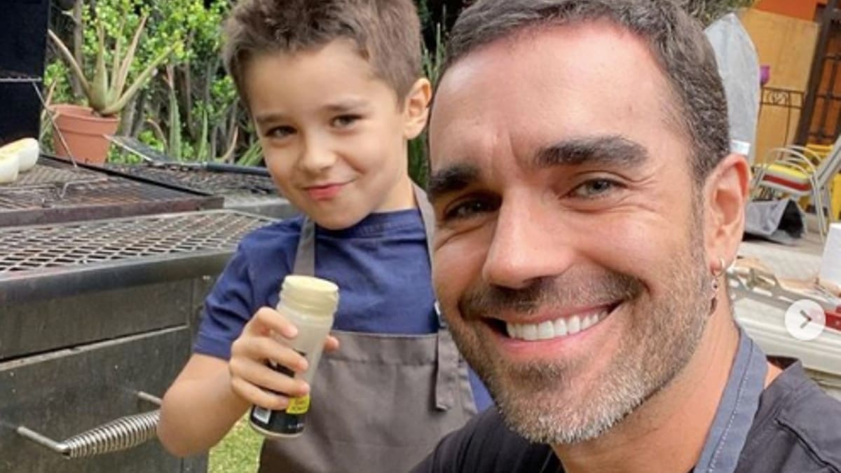 Hijo de Marcus Ornellas lo veía en "Si Nos Dejan" y se confunde con su nombre: "Te llamas Martín"